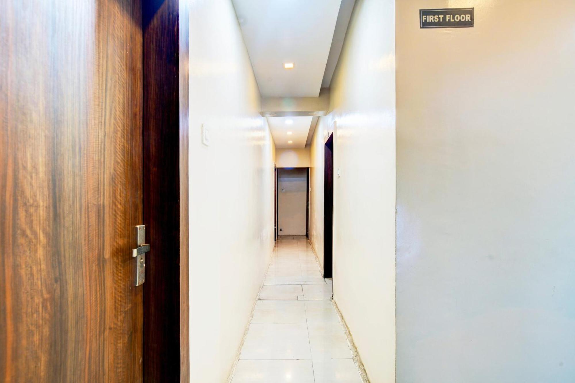Hotel O Svl Inn Indore Esterno foto